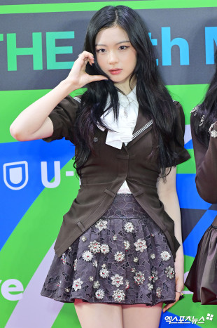 키키 키야 ‘볼하트 하는 바비인형’[엑's HD포토]