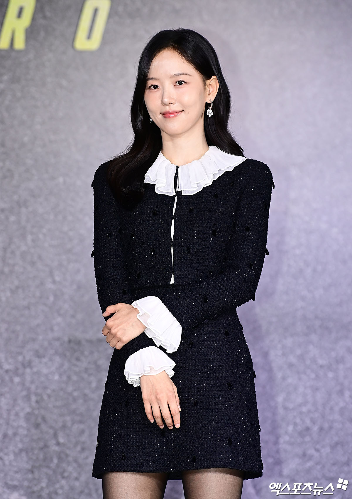 매력적인 보조개 미소