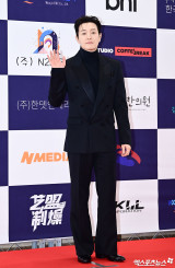 정성일 '올 블랙 수트'[엑's HD포토]