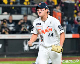 '팀 연봉 34위'가 SV 2위, '특급 클로저'로 거듭났다…마지막 아쉬워도 연봉 인상 불가피→생애 첫 '1억 고지' 밟을까