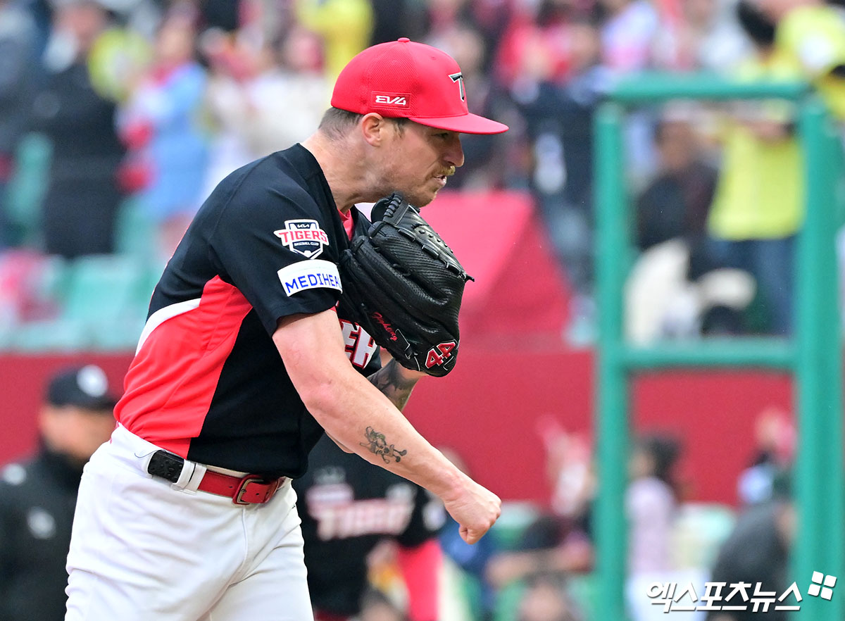 10일 오후 인천SSG랜더스필드에서 열린 '2025 신한 SOL Bank KBO리그' KIA 타이거즈와 SSG 랜더스의 경기, 2회말 수비를 마친 KIA 올러가 포효하고 있다. 엑스포츠뉴스 DB