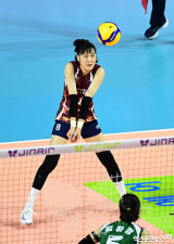 임명옥 '정확한 리시브'[포토]