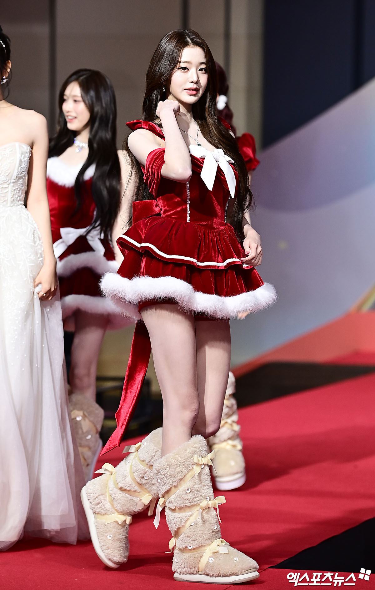 아이브 장원영, 머리부터 발끝까지 예쁘다