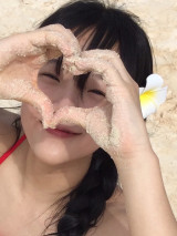 신유빈 어마어마하네!…전세계 팬들에게 '하트♥' 날렸다→괌에서 X-마스 인사