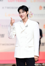 유노윤호 '엄지 척 비주얼'[엑's HD포토]
