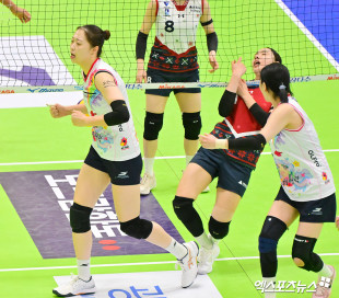 박은진 ‘블로킹 성공’[포토]