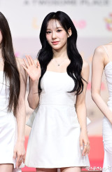 이즈나 유사랑 '매력적인 보조개'[엑's HD포토]