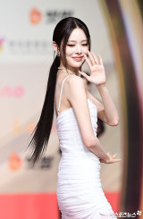 이즈나 방지민 '우아한 인사'[엑's HD포토]