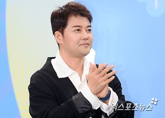 엑스포츠뉴스DB 전현무