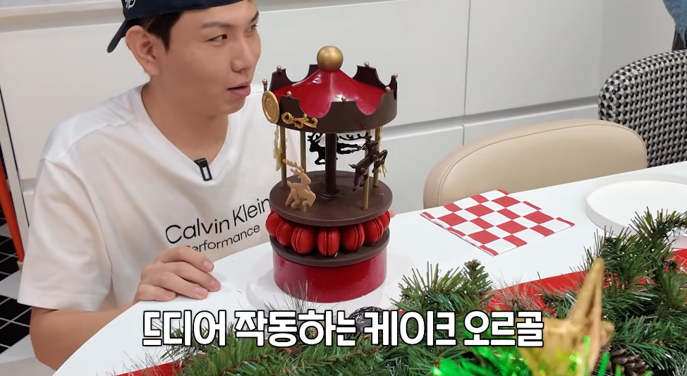 유튜브 채널 '홍쓴TV'