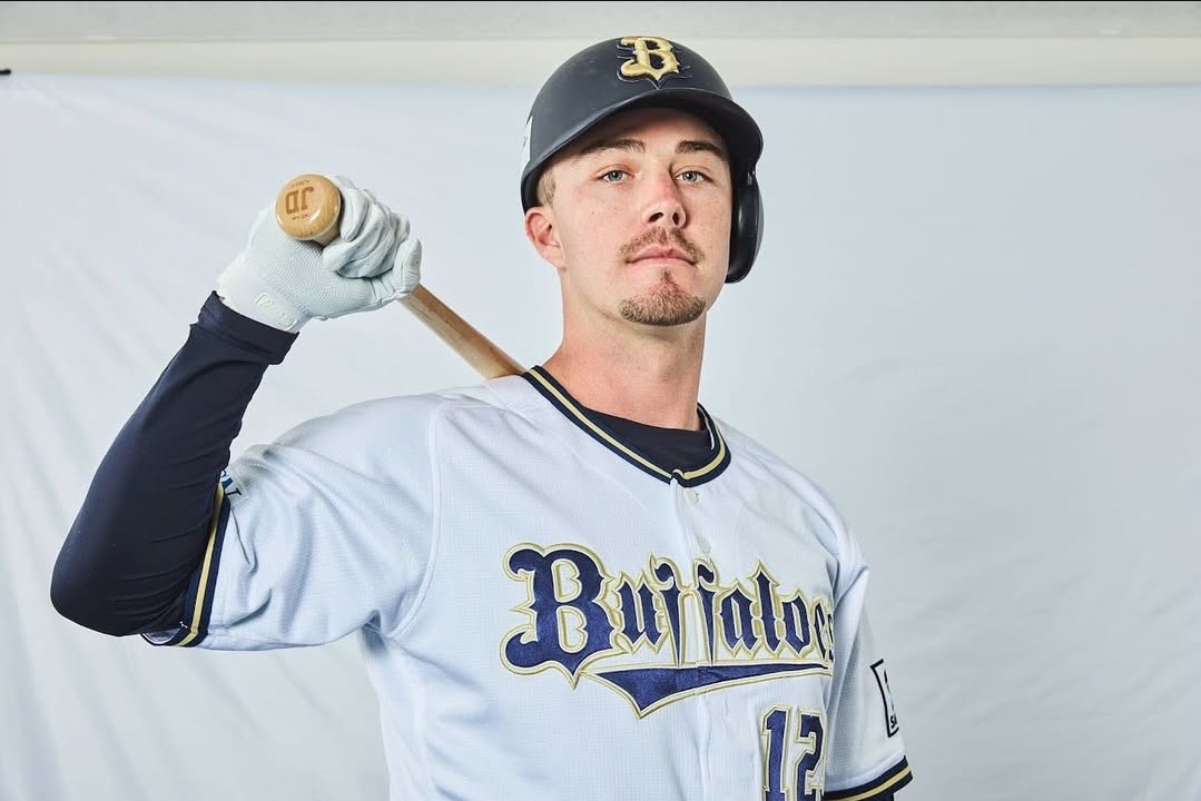 KIA 타이거즈가 24일 아시아쿼터 내야수 제리드 데일을 영입했다. 계약 내용은 계약금 4만 달러, 연봉 7만 달러, 옵션 4만 달러 등 총액 15만 달러다. 호주 멜버른 출신인 데일은 2016년 호주프로야구(ABL)의 멜버른 에이시스에서 처음으로 프로 무대를 밟았다. 이후 2019년 샌디에이고 파드리스와 마이너 계약을 맺은 뒤 트리플A 2시즌 포함, 총 6시즌을 뛰었다. 데일 SNS