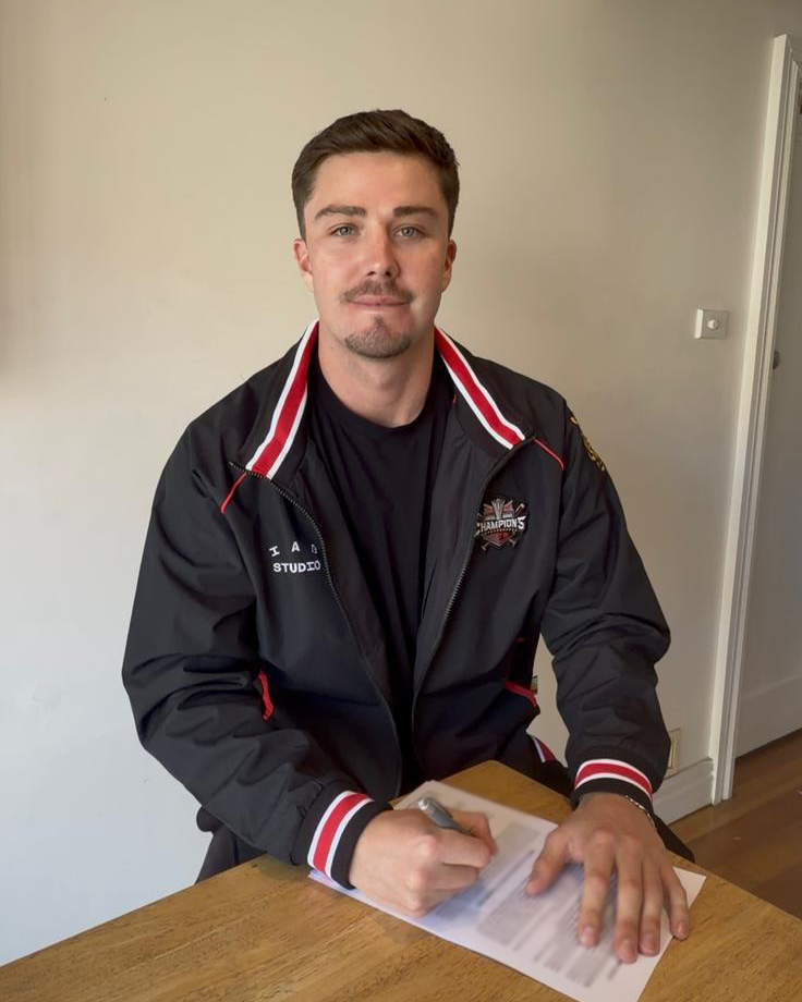 KIA 타이거즈가 24일 아시아쿼터 내야수 제리드 데일을 영입했다. 계약 내용은 계약금 4만 달러, 연봉 7만 달러, 옵션 4만 달러 등 총액 15만 달러다. 호주 멜버른 출신인 데일은 2016년 호주프로야구(ABL)의 멜버른 에이시스에서 처음으로 프로 무대를 밟았다. 이후 2019년 샌디에이고 파드리스와 마이너 계약을 맺은 뒤 트리플A 2시즌 포함, 총 6시즌을 뛰었다. KIA 타이거즈