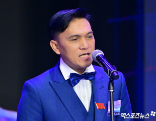 소감 말하는 민디엔[엑's HD포토]