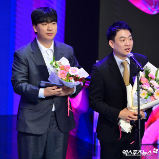 소감 말하는 젠지 텍스쳐와 이지훈 단장[엑's HD포토]