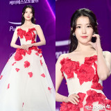 아이유, 겨울을 물들인 붉은 동백꽃