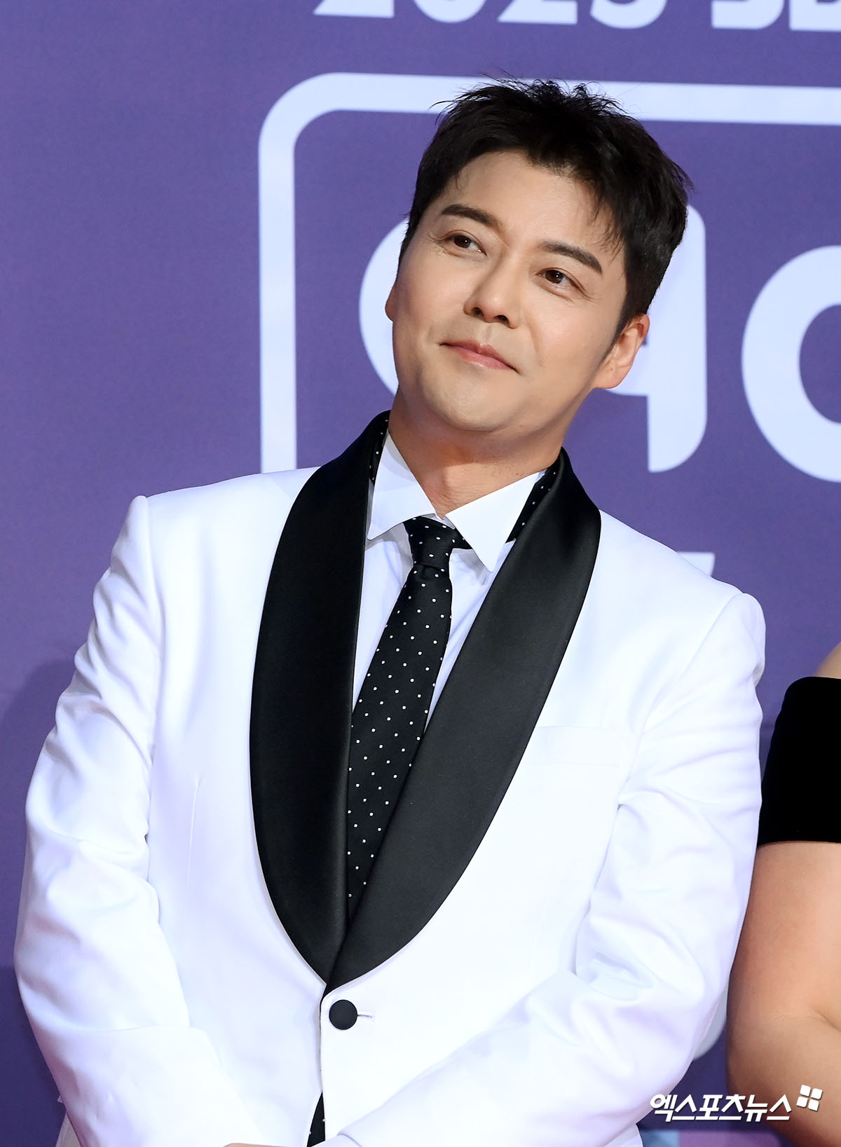 전현무, 엑스포츠뉴스 고아라 기자