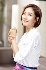 '이재룡♥' 유호정, 11년 만에 복귀하더니…310억 잭팟 '겹경사'