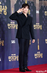 육성재 '귀엽게 브이'[엑's HD포토]