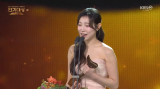 '단막극상' 김아영, 수상 소감 중 오열 엄마 아픈 것도 몰랐었는데… [KBS 연기대상]