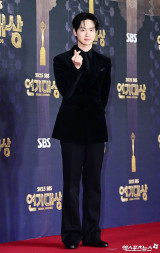 장동윤 '올 블랙 수트'[엑's HD포토]