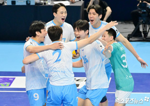 기뻐하는 대한항공[포토]