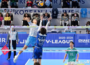 임동혁 ‘대각선으로’[포토]