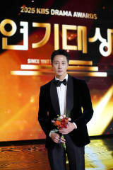 '화려한 날들' 정일우, 'KBS 연기대상' 우수상…건강하게 복귀한 작품