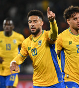 손흥민도 슬퍼→쿠테타 정권이 축구대표팀 폭파!…SON 단짝 부앙가 탄식 "너무 심해"