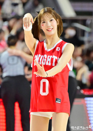 아야카 치어리더 ‘두근두근 눈맞춤’[엑's HD포토]