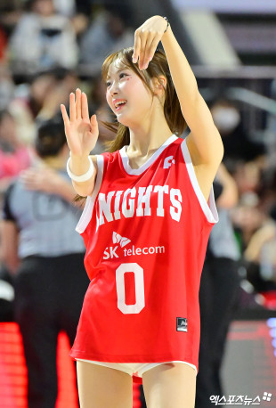 아야카 치어리더 ‘살랑살랑’[엑's HD포토]