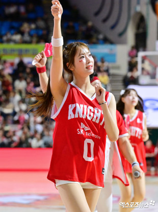 아야카 치어리더 ‘눈 앞에서 보면 더 예쁨’[엑's HD포토]