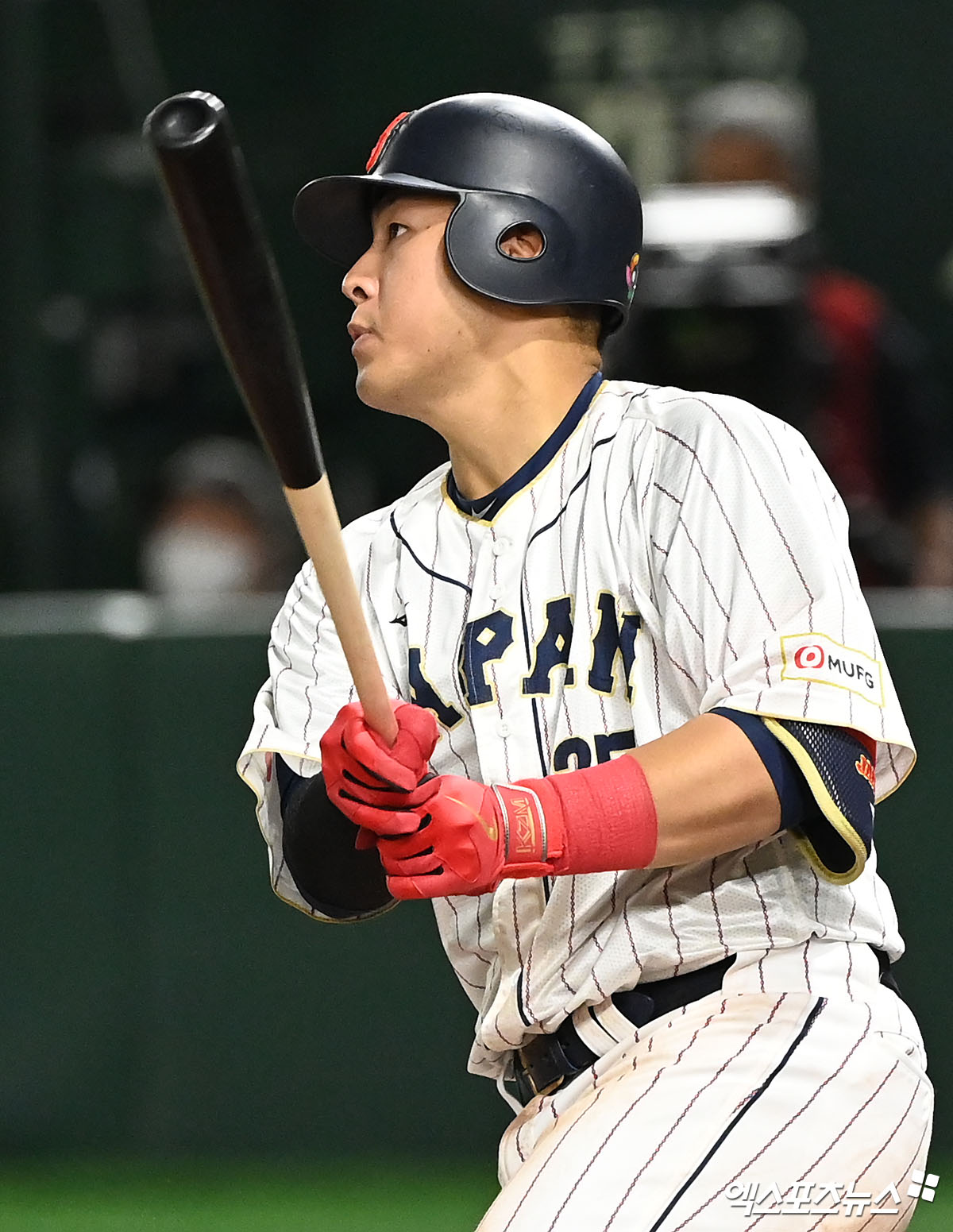 10일 오후 일본 도쿄돔에서 2023 월드베이스볼클래식(WBC) B조 대한민국과 일본의 경기, 6회말 1사 1,2루 일본 오카모토가 1타점 적시타를 날리고 있다. 엑스포츠뉴스 DB