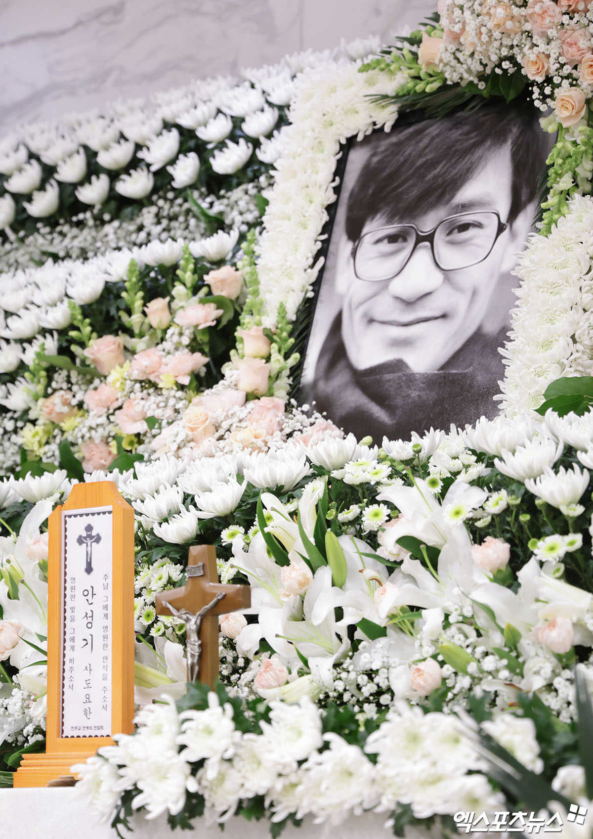 사진공동취재단,  故안성기 빈소