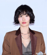 나나, '역고소' 강도 편지에 황당?…"목과 귀 사이 7cm 찔려" 주장 속 근황 [종합]