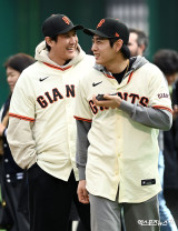 '은퇴' 황재균 등장! 이정후와 같은 유니폼 입었다…"SF서 뛴 선수는 영원한 가족" [현장 스케치] 