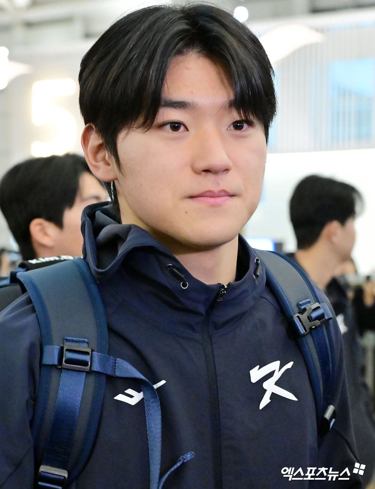 한국 야구 대표팀이 2026 WBC(월드베이스볼클래식) 대비 1차 캠프를 위해 9일 오전 인천국제공항을 통해 사이판으로 출국했다.  출국장으로 향하는 김도영. 엑스포츠뉴스 DB