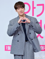 드라마였네…최진혁, '26년에 아기 생긴다' 신점 적중→2년 전 '미우새' 발언 재조명 [엑's 이슈]