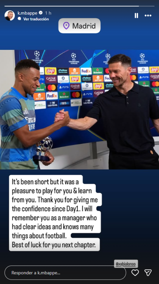 레알 마드리드 레전드 출신 감독 사비 알론소의 지시를 거부했던 킬리안 음바페가 알론소 감독 사임 후 공개적으로 작별 메시지를 전했다. 음바페는 자신의 SNS에 알론소 감독과 두 손을 맞잡은 사진을 게시하며 '짧은 시간이었지만 당신을 위해 뛰고 당신에게서 배울 수 있어 기뻤다. 첫날부터 나를 믿어줘서 고맙다'라고 적었다. SNS