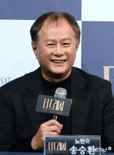 송승환, 전성기 때 韓 떠난 이유 밝혔다 "부모님 사업 실패로 돈 다 잃어…허탈한 마음에" (임하룡쇼)