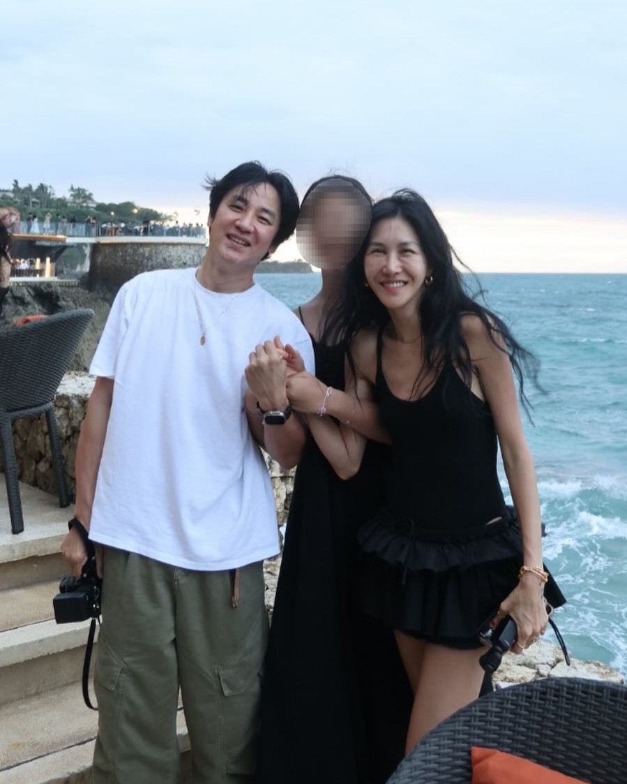 엄태웅, 윤혜진, 엄지온 가족사진