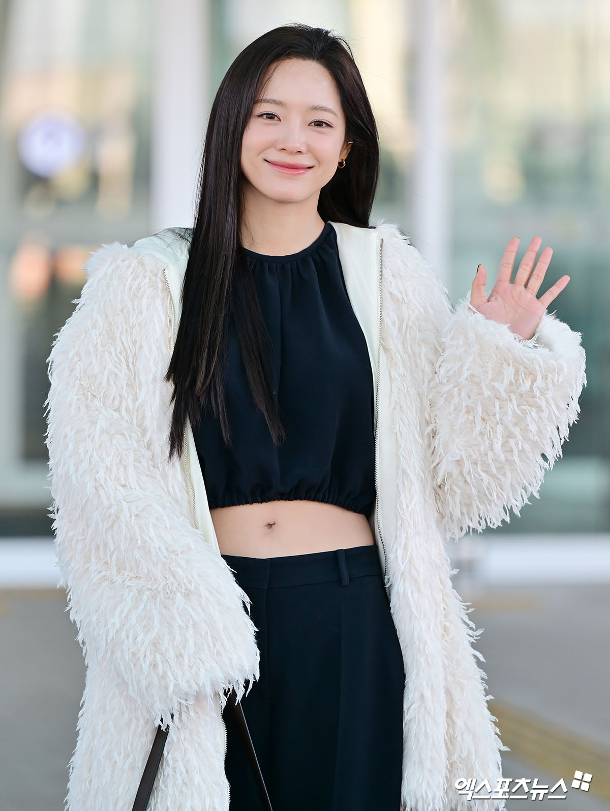 김세정이 대만으로 출국했다.