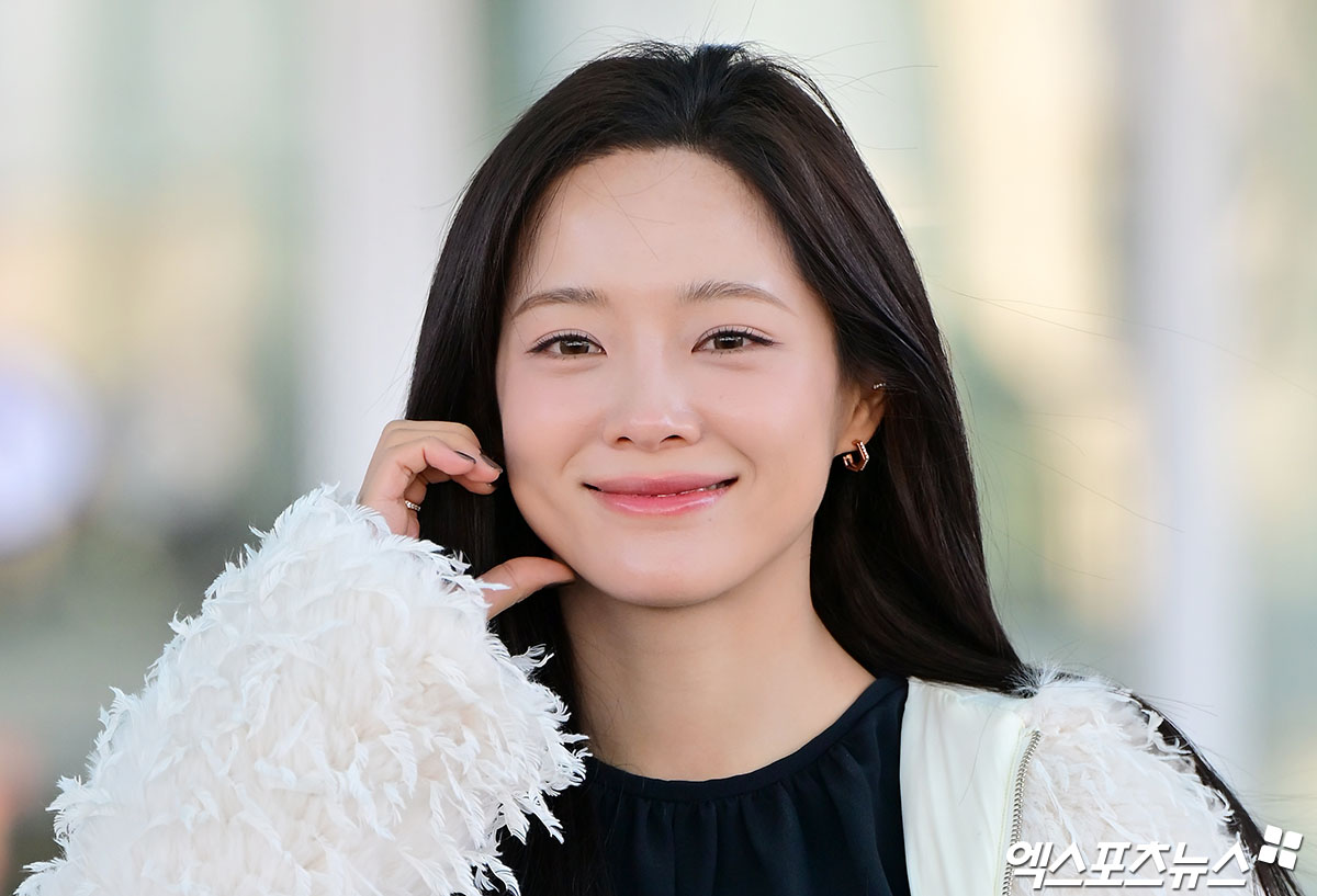 김세정이 대만으로 출국했다.