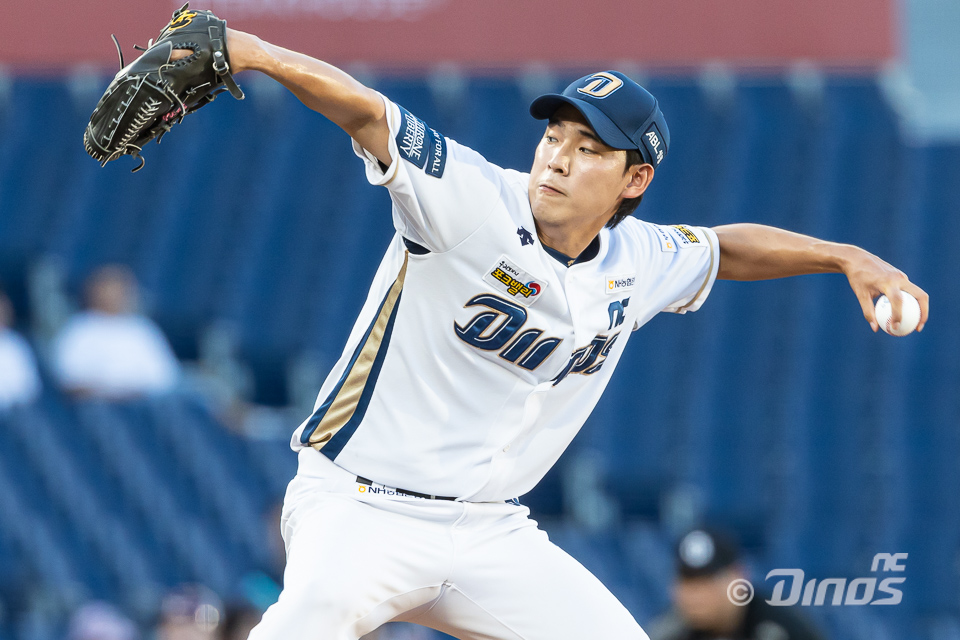 지난 24일 인천국제공항을 통해 스프링캠프지 미국 투손으로 출국한 NC 다이노스 정구범이 2026시즌을 준비하는 각오를 밝혔다. NC 다이노스