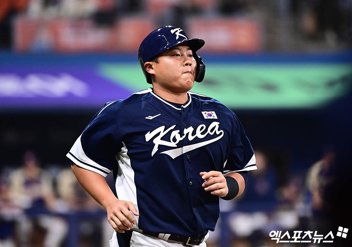 지난해 12월 국군체육부대(상무)에서 전역, 2026시즌 롯데 자이언츠에 복귀한 우타 거포 한동희. 사진 엑스포츠뉴스 DB