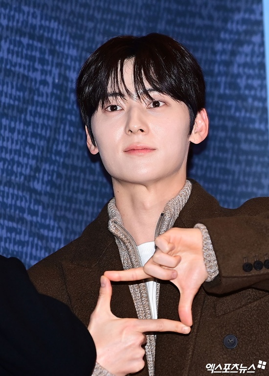 워너원 황민현
