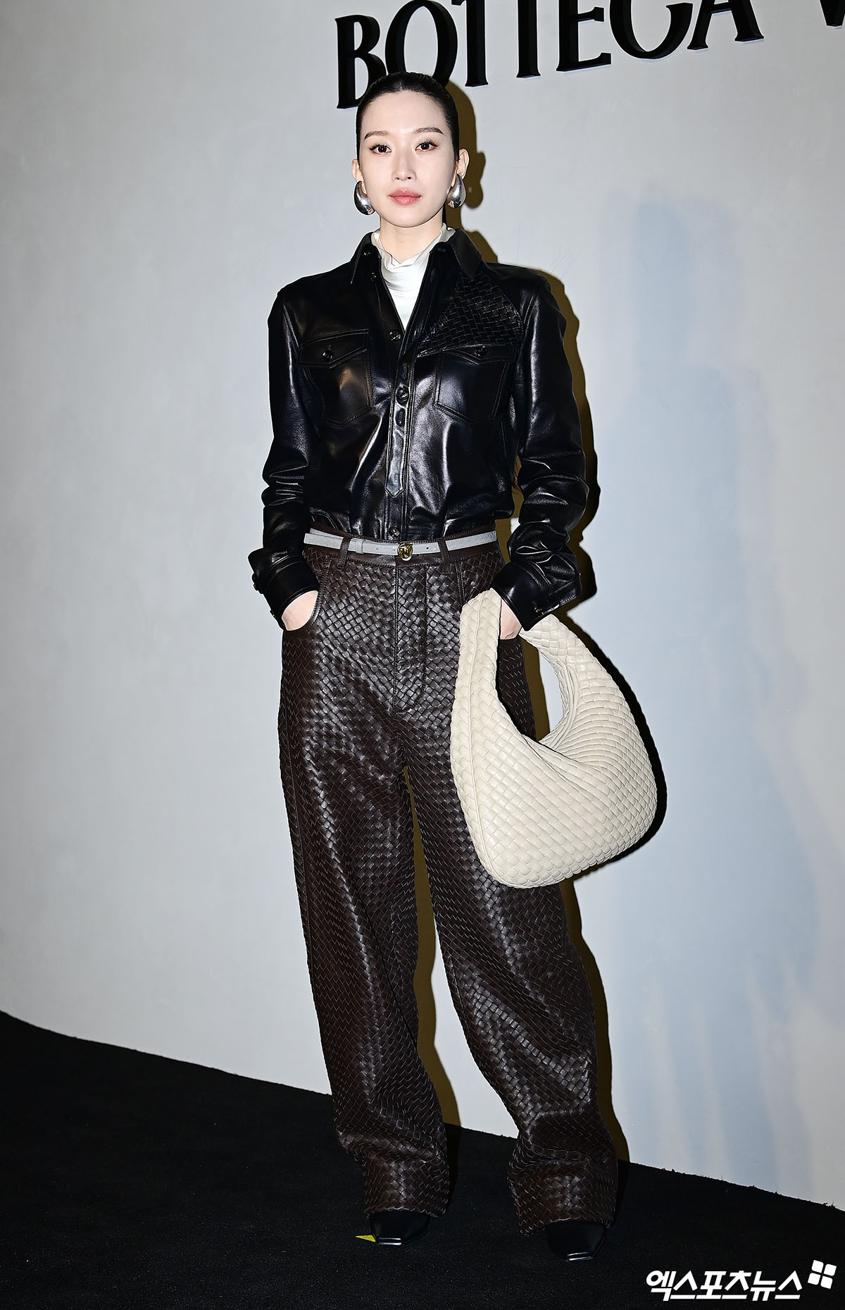 화려한 가죽 스타일링