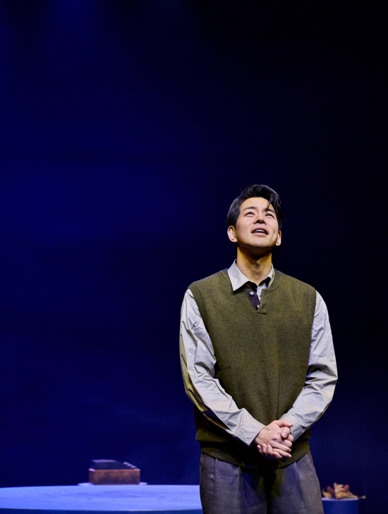 크리에이티브테이블 석영