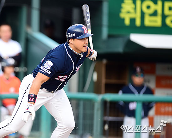 KBO리그 우타자 최초로 1군 통산 2000안타를 기록했던 홍성흔. 2008년부터 2010년까지 3년 연속 타격 2위에 오르는 등 제2의 전성기를 보냈다. 사진 엑스포츠뉴스 DB