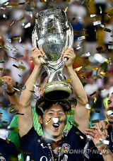 '韓 축구 초대형 경사' 이강인, PSG와 재계약 추진…"LEE 능가하는 선수 없어, 계약 연장 움직임" 유력지 보도