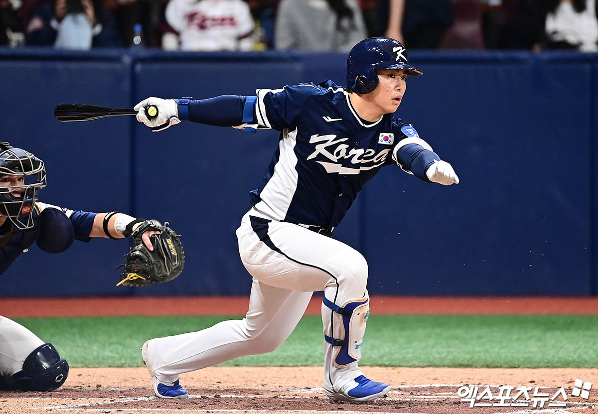한국 대표팀이 미국 매체 'USA 투데이'가 발표한 2026 WBC 파워랭킹에서 9위에 올랐다. 매체는 '한국은 일본과 함께 C조 조별 라운드를 통과할 수 있는 화력이 충분하다. 이후 미국 무대(본선 토너먼트)에서 돌풍을 일으킬 가능성도 있다'며 '이정후(샌프란시스코 자이언츠), 저마이 존스(디트로이트), 김혜성(다저스) 같은 빅리그 주전 혹은 준주전 선수들이 중심이다. 또 안현민(KT 위즈)과 문현빈(한화 이글스)같이 파워 있는 타자들을 상대 팀이 조심해야 한다'고 설명했다. 엑스포츠뉴스 DB